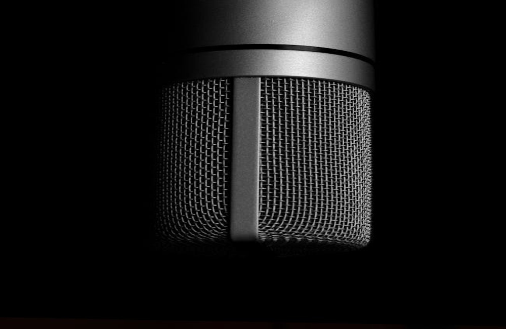 Waar vind je elke maand nieuwe tips en artikelen over radio en media?
